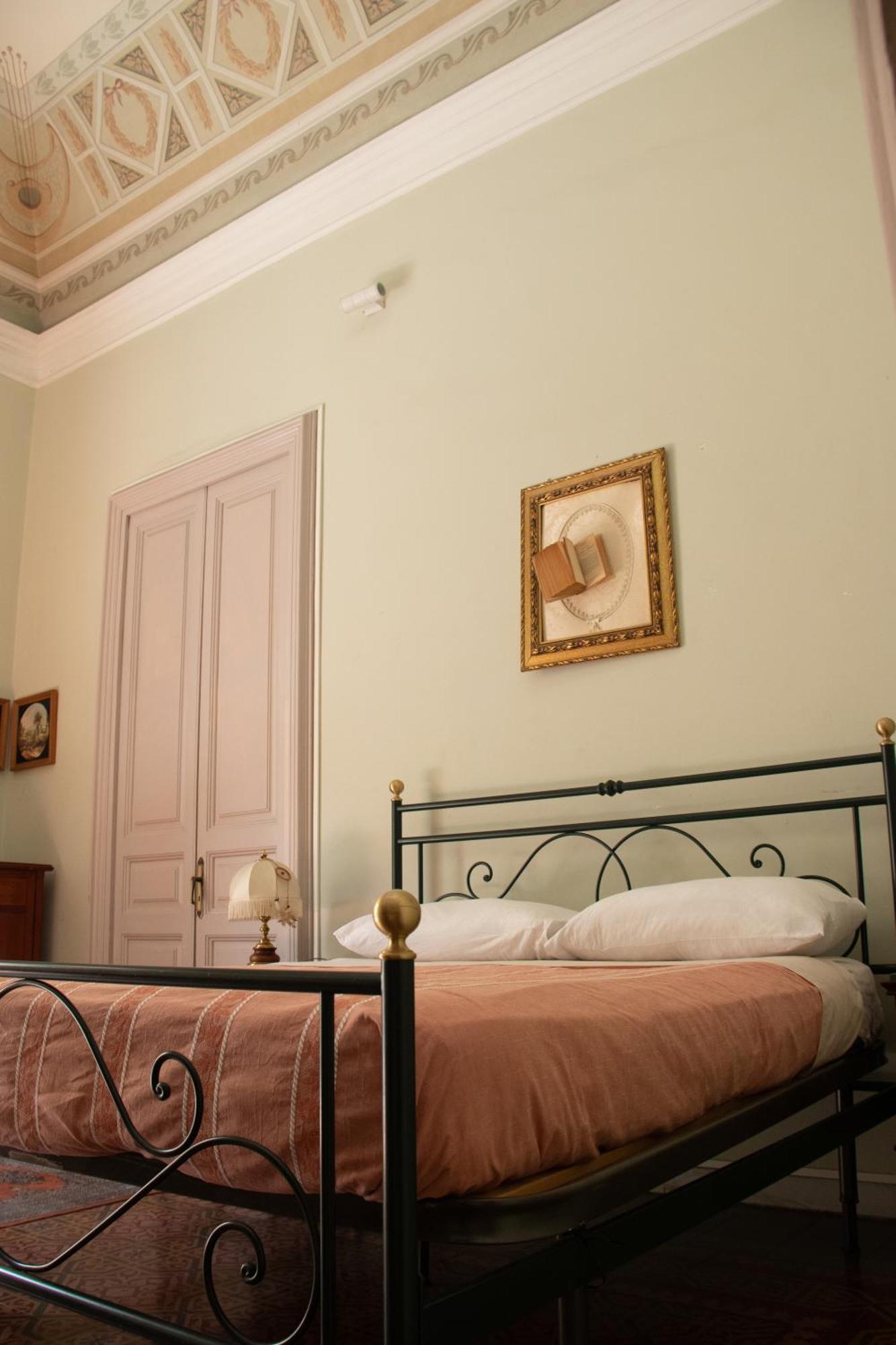 Casa Verdi - House Of Travelers Κατάνια Εξωτερικό φωτογραφία