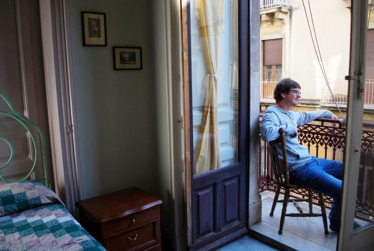 Casa Verdi - House Of Travelers Κατάνια Εξωτερικό φωτογραφία